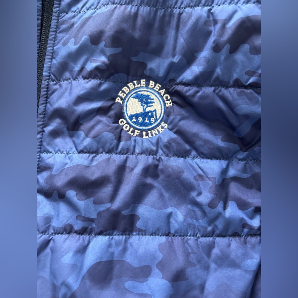 Peter Millar Pebble Beach blue camo quilted vest Size XL - Picture 3 of 3